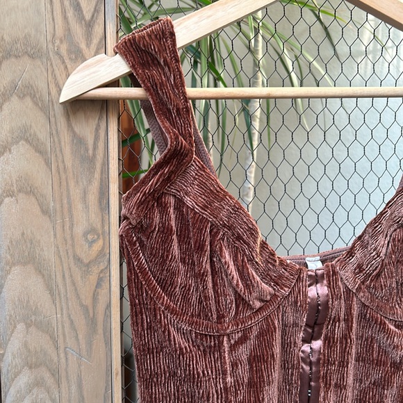 Urban Outfitters Out From Under Luna Velvet Bodysuit - Picture 4 of 11